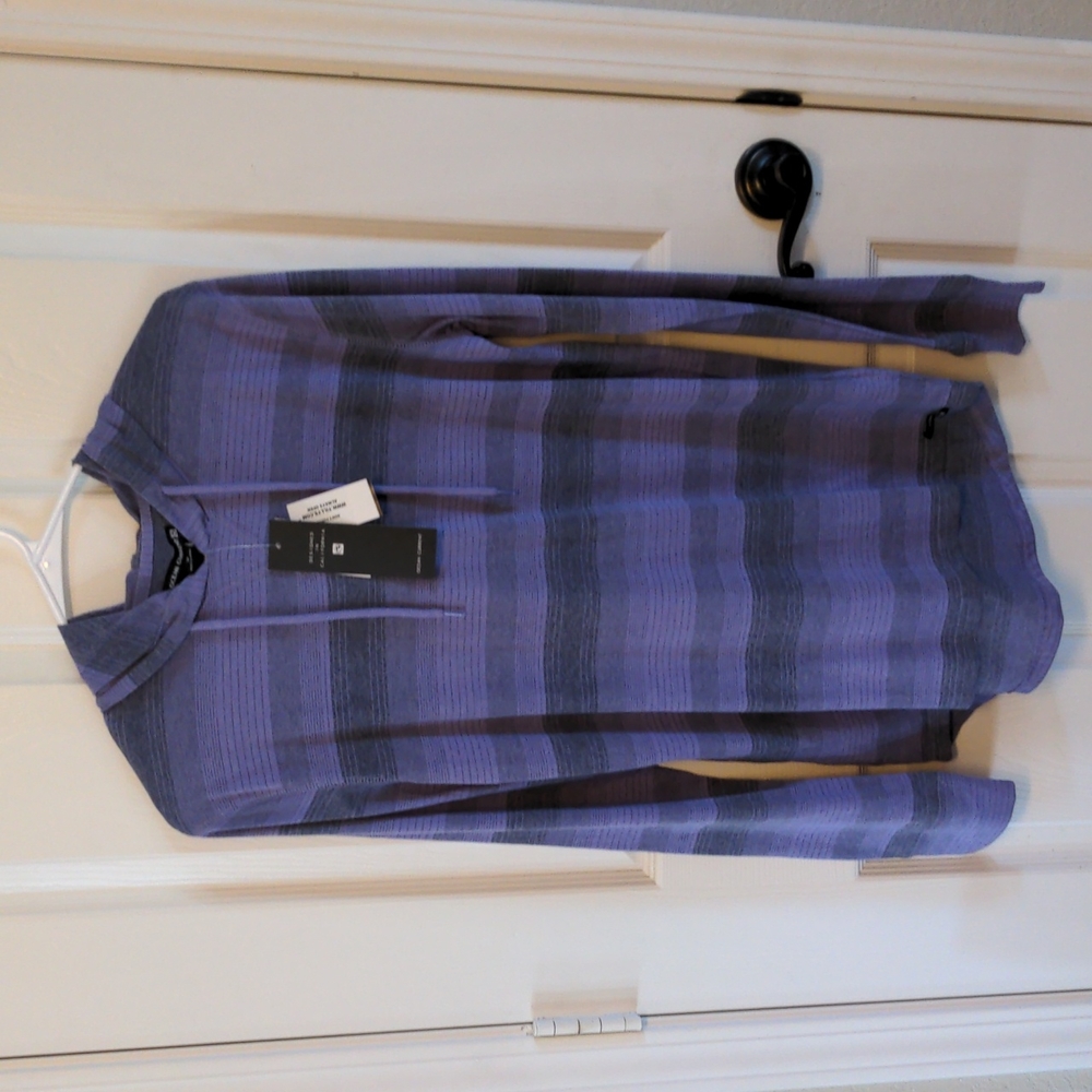 Hooded long sleeve shirt by Ocean Current